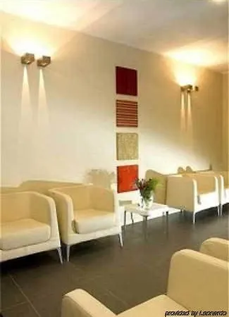 מלון Express By Ihg