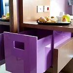 Express By Ihg Hotel 3*