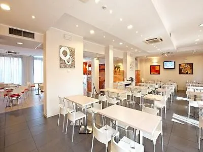 Express By Ihg Ξενοδοχείο Ρέτζιο Εμίλια