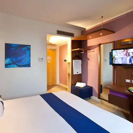 Holiday Express By Ihg Otel