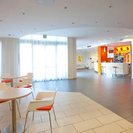 Otel Holiday Express By Ihg Reggio Emilia