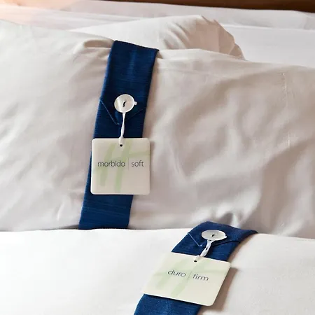 Holiday Express By Ihg Otel