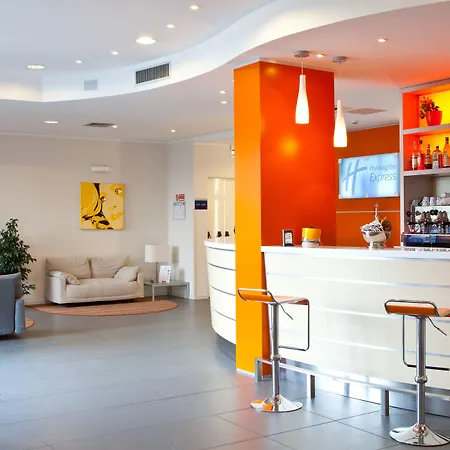 Express By Ihg 3* Reggio Emilia