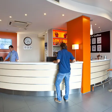 Hotel Express By Ihg