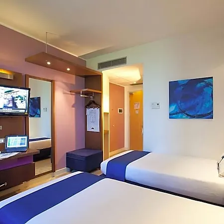 Hotel Express By Ihg 3*