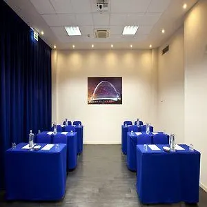 Otel Holiday Express By Ihg Reggio Emilia