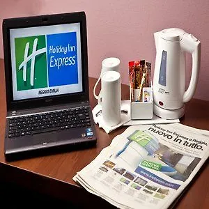 호텔 Express By Ihg 3*