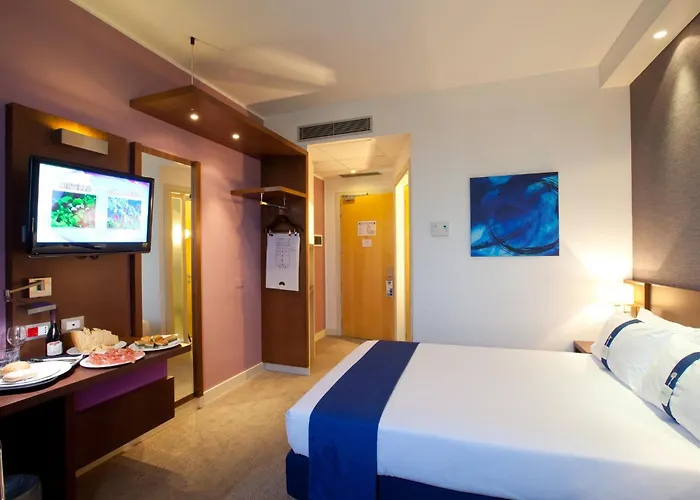 Hotel Express By Ihg 3*