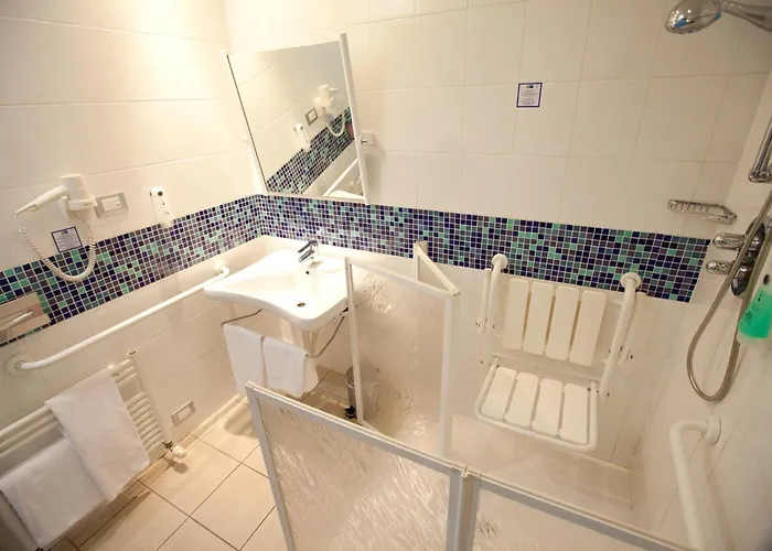 雷吉欧埃米里亚假日快捷酒店 雷焦艾米利亚