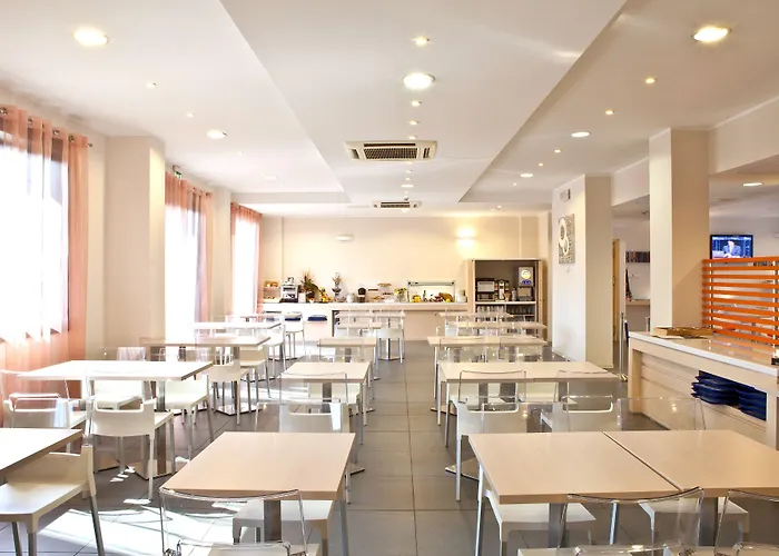 酒店 雷吉欧埃米里亚假日快捷酒店