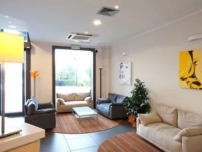 酒店 雷吉欧埃米里亚假日快捷酒店 3*